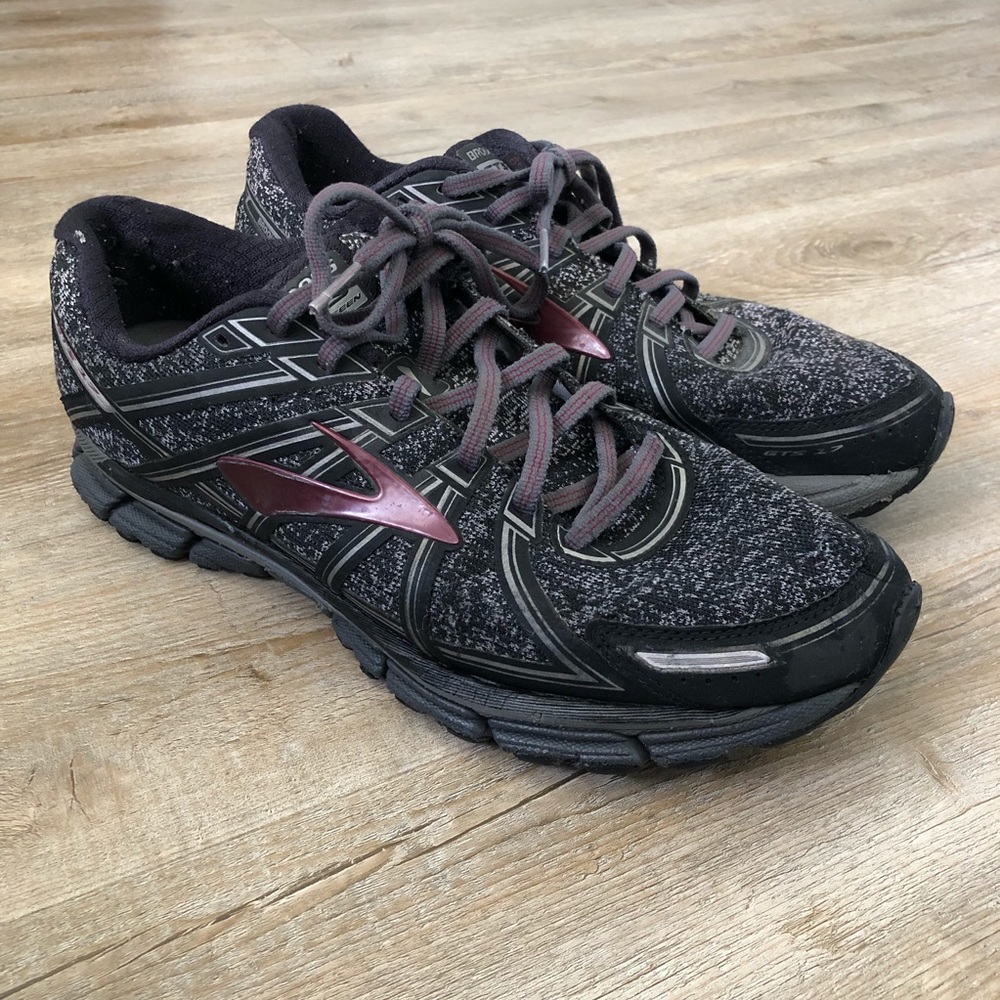 Brooks Adrenaline GTS 17 1102411D015 Charcoal Black Running Shoe Mens Size 10.5D